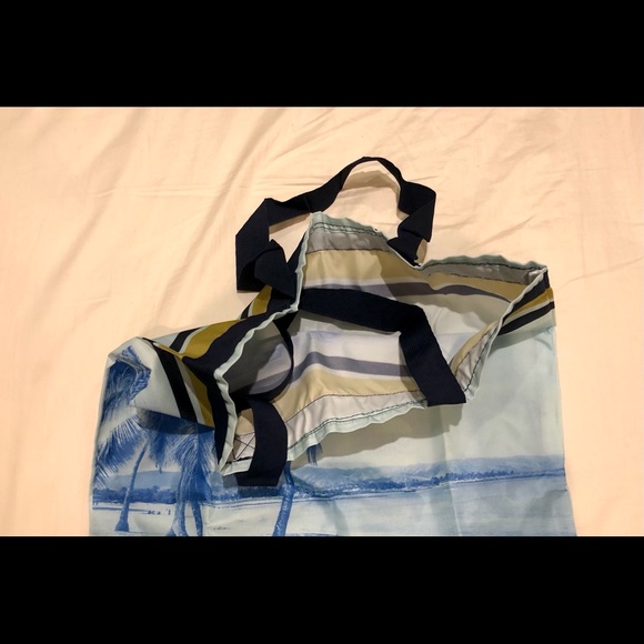 ❤️🆕New Aerie Beach Palm Trees Tote Bag - Picture 2 of 3